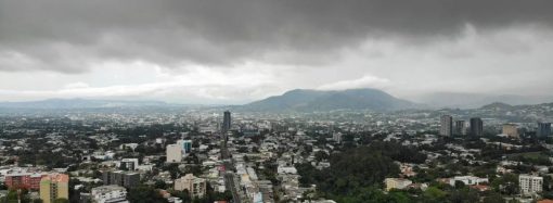 PRONÓSTICO DEL CLIMA PARA ESTE JUEVES: LLUVIAS Y TORMENTAS EN DIVERSAS ZONAS DEL PAÍS
