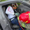 UTILIZAN EQUIPO HIDRÁULICO PARA RESCATAR A HOMBRE ATRAPADO EN VEHÍCULO EN CARRETERA A SONSONATE