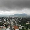 LLUVIAS Y TORMENTAS AFECTARÁN EL SALVADOR ESTE DOMINGO POR INFLUENCIA DE ONDA TROPICAL