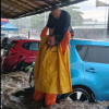 VIVO DE MILAGRO; TAXISTA SOBREVIVE TRAS QUEDAR ATRAPADO POR FUERTES INUNDACIONES EN SANTA ANA