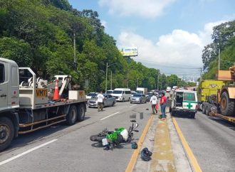 GESTOR DEL VMT MUERE ARROLLADO POR VEHÍCULO PARTICULAR EN CARRETERA A COMALAPA