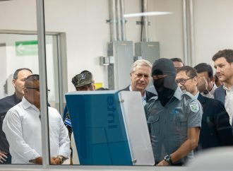 PRESIDENTE ELECTO DE CHILE REALIZA VISITA AL CECOT EN EL SALVADOR