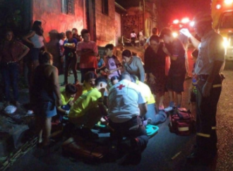 ADOLESCENTE RESULTA LESIONADA TRAS SER ATROPELLADA POR RASTRA EN SAN SALVADOR