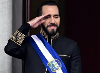 LEY “QUINCENA 25” BUSCA INYECTAR INGRESOS A LAS FAMILIAS Y REACTIVAR LA ECONOMÍA EN ENERO, ANUNCIA BUKELE