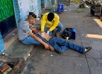 JOVEN DE 29 AÑOS RESULTA CON LESIONES DE CONSIDERACIÓN TRAS SER ATACADO POR UN GRUPO DE REVOLTOSOS EN SONSONATE