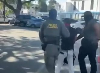 DENUNCIAN OPERATIVO DE ICE DENTRO DE UNA IGLESIA EN LOS ÁNGELES