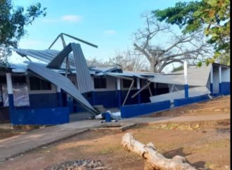 SUSPENDEN CLASES EN CENTRO ESCOLAR DE VALLE NUEVO, ACAJUTLA, POR DAÑOS EN INFRAESTRUCTURA