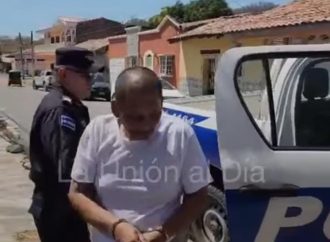 DECRETARON INSTRUCCIÓN FORMAL CON DETENCIÓN PROVISIONAL CONTRA EL “APOSTOL” HONDUREÑO SANTIAGO ZUNIGA Y SU PAREJA EN UN TRIBUNAL DE PASAQUINA