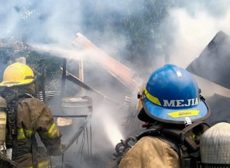 EL CUERPO DE BOMBEROS ATENDIÓ VARIOS INCENDIOS EN DIFERENTES ZONAS DE EL SALVADOR