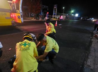 CONDUCTOR HUYE TRAS ATROPELLAR A PEATÓN EN SONZACATE,SONSONATE