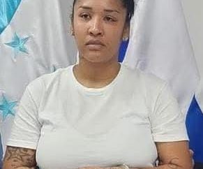 EXTRADITAN A EL SALVADOR A MUJER CONDENADA POR EXTORSIÓN AGRAVADA