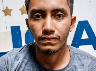 CAPTURAN A TRES PERSONAS TRAS DISTURBIOS E INCENDIO DE MOTOCICLETA EN CIUDAD ARCE