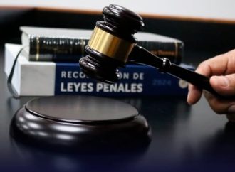 DECRETAN DETENCIÓN PROVISIONAL PARA PAREJA ACUSADA DE DELITOS SEXUALES CONTRA ADOLESCENTE EN SANTA ANA