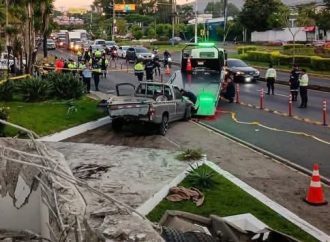 MUJER FALLECE TRAS ACCIDENTE PROVOCADO POR TRÁILER FUERA DE CONTROL EN BULEVAR LOS PRÓCERES