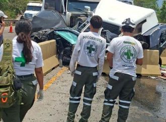 CUERPOS DE SOCORRO CONFIRMAN VARIOS LESIONADOS TRAS MÚLTIPLE ACCIDENTE EN CARRETERA DE ACAJUTLA A SONSONATE