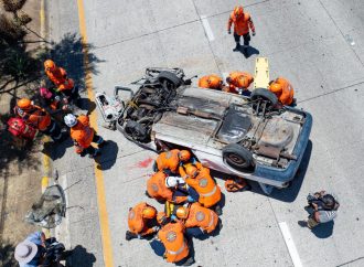 AUMENTAN ACCIDENTES VIALES EN EL SALVADOR Y AUTORIDADES ADVIERTEN SOBRE DISTRACCIÓN AL VOLANTE