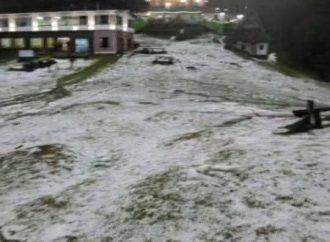 TORMENTA DE GRANIZO TRANSFORMA EL CERRO EL PITAL EN UN PAISAJE HELADO
