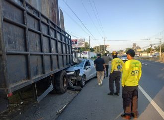 FUERTE ACCIDENTE DE TRÁNSITO DEJA SOLO DAÑOS MATERIALES EN CIUDAD ARCE