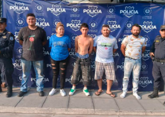 CAPTURARON A LOS INVOLUCRADOS EN UNA RIÑA FRENTE A UN BAR EN APOPA TRAS DIFUSIÓN DE VIDEO