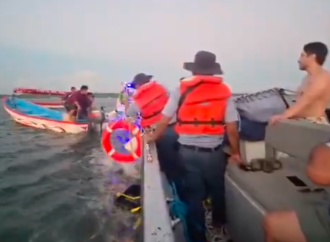 MARINA AUXILIA A TRES PERSONAS TRAS VOLCAMIENTO DE EMBARCACIÓN EN EL ESTERO DE JALTEPEQUE