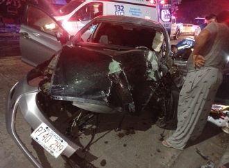 IMPACTANTE CHOQUE CONTRA RASTRA EN SAN MIGUEL QUEDA CAPTADO EN VIDEO