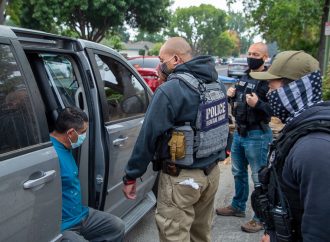 DETENCIONES DE ICE AUMENTAN 1,000% EN CALLES DURANTE NUEVO MANDATO DE TRUMP, SEGÚN INFORME