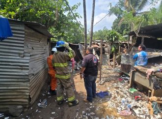 MENOR RESULTA LESIONADO TRAS EXPLOSIÓN EN COHETERÍA DE SANTA ANA