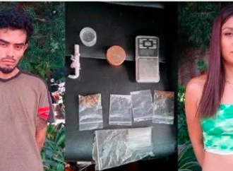 AUTORIDADES DETIENEN A DOS PAREJAS POR PRESUNTO TRÁFICO DE DROGAS EN DISTINTOS PUNTOS DE EL SALVADOR