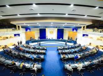 APRUEBAN REFORMA CONSTITUCIONAL PARA QUE SALVADOREÑOS EN EL EXTERIOR ELIJAN DIPUTADOS PROPIOS