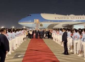 TRUMP INICIA VISITA OFICIAL A CHINA EN MEDIO DE TENSIONES COMERCIALES