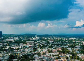 MARN PRONOSTICA MARTES CALUROSO CON POSIBILIDAD DE LLUVIAS EN EL SALVADOR