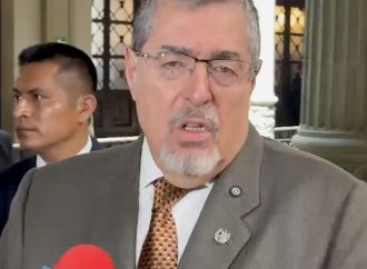 BERNARDO ARÉVALO DESMIENTE SUPUESTOS ATAQUES AÉREOS CONJUNTOS ENTRE GUATEMALA Y EE.UU.