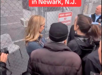 GOBERNADORA DE NUEVA JERSEY DENUNCIA QUE ICE LE IMPIDIÓ INGRESAR A CENTRO DE DETENCIÓN DE MIGRANTES