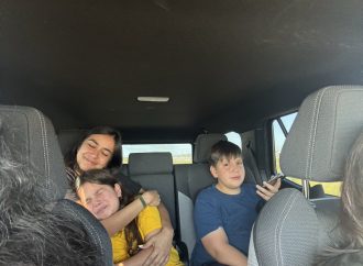 ICE LIBERA A FAMILIA VENEZOLANA DETENIDA EN TEXAS TRAS SEMANAS BAJO CUSTODIA