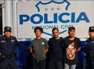 CAPTURARON A TRES HOMBRES ACUSADOS DE AGREDIR Y AMENAZAR A UNA PERSONA EN SANTA ANA