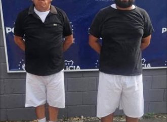PADRE E HIJO CAPTURADOS POR VENDER EQUIPO MÉDICO ROBADO EN SONSONATE