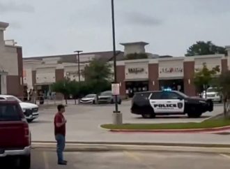 TIROTEO EN CENTRO COMERCIAL DE TEXAS DEJA MUERTOS Y HERIDOS