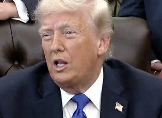 TRUMP ANUNCIA AUMENTO DE ARANCELES A VEHÍCULOS DE LA UNIÓN EUROPEA