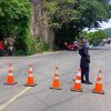 CERRAN PASO VEHICULAR EN CARRETERA ANTIGUA A NEJAPA POR EXTRACCIÓN DE RASTRA EN APOPA