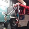 AUTOBÚS DE LA RUTA 101 IMPACTA CONTRA NEGOCIOS EN ANTIGUO CUSCATLÁN Y DEJA VARIOS LESIONADOS