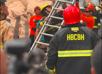 RESCATAN A CUATRO TRABAJADORES TRAS DERRUMBE E INCENDIO EN TEGUCIGALPA