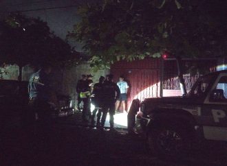 CAPTURAN A CONDUCTOR QUE ATROPELLÓ A DOS GESTORES DEL VMT Y TRATÓ DE HUIR EN SANTA ANA