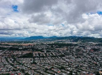 AMBIENTE CALUROSO Y POSIBILIDAD DE LLUVIAS Y TORMENTAS PARA ESTE MIÉRCOLES EN EL SALVADOR