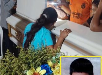 DESPIDEN A NIÑO DE 10 AÑOS QUE FALLECIÓ TRAS PRESUNTA AGRESIÓN A LA SALIDA DE UNA ESCUELA EN GUATEMALA