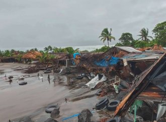 TORMENTA TROPICAL CRISTINA PROVOCA DAÑOS EN BALNEARIO DE NICARAGUA POR FUERTE OLEAJE