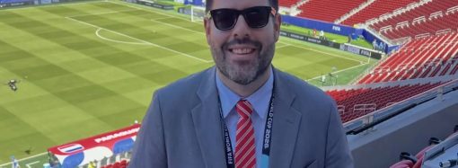 FIFA REVOCA ACREDITACIÓN A PERIODISTA PARAGUAYO TRAS PRESUNTAS DECLARACIONES OFENSIVAS CONTRA ÁRBITRO SALVADOREÑO