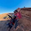 DOS PERSONAS MUEREN DURANTE PRÁCTICA DE SALTO BASE EN UN CAÑÓN DE UTAH; ENTRE LAS VÍCTIMAS ESTÁ EL ATLETA EXTREMO ANDY LEWIS