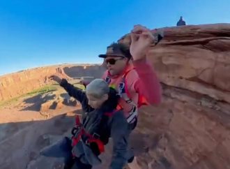 DOS PERSONAS MUEREN DURANTE PRÁCTICA DE SALTO BASE EN UN CAÑÓN DE UTAH; ENTRE LAS VÍCTIMAS ESTÁ EL ATLETA EXTREMO ANDY LEWIS