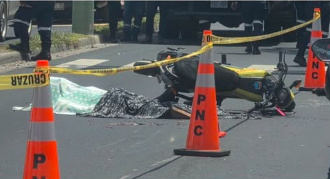 IDENTIFICAN A MOTOCICLISTA QUE FALLECIÓ EN ACCIDENTE DE TRÁNSITO EN SOYAPANGO