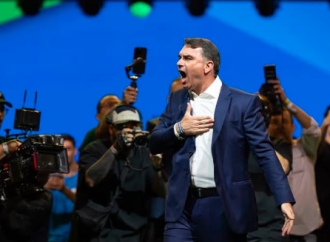 FLÁVIO BOLSONARO OFICIALIZA SU CANDIDATURA A LA PRESIDENCIA DE BRASIL